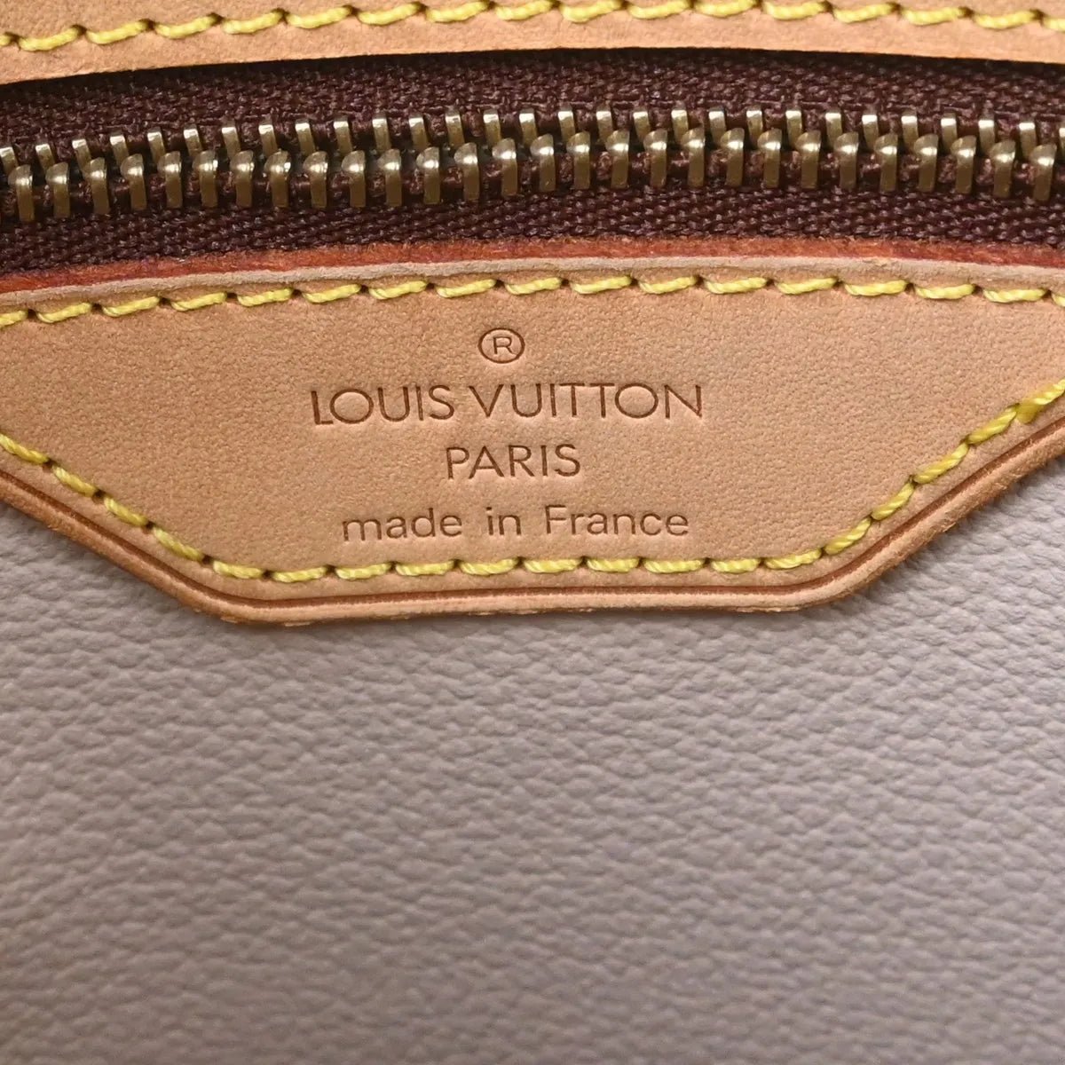 Louis Vuitton Bucket - Brandsamsara