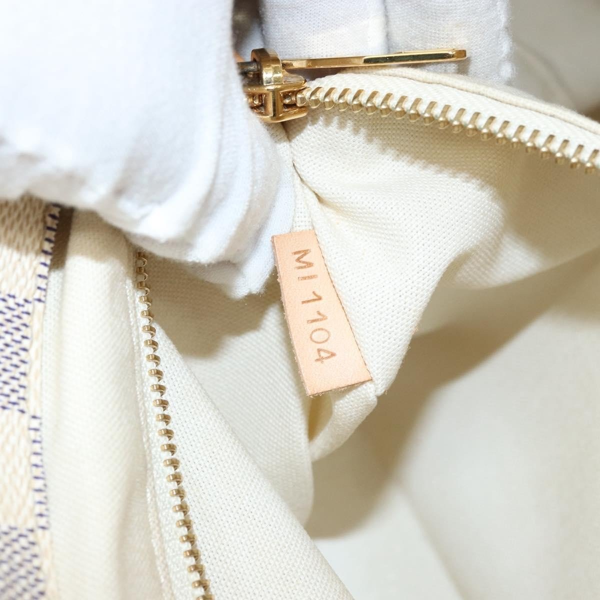 Louis Vuitton Cabas Adventure - Brandsamsara