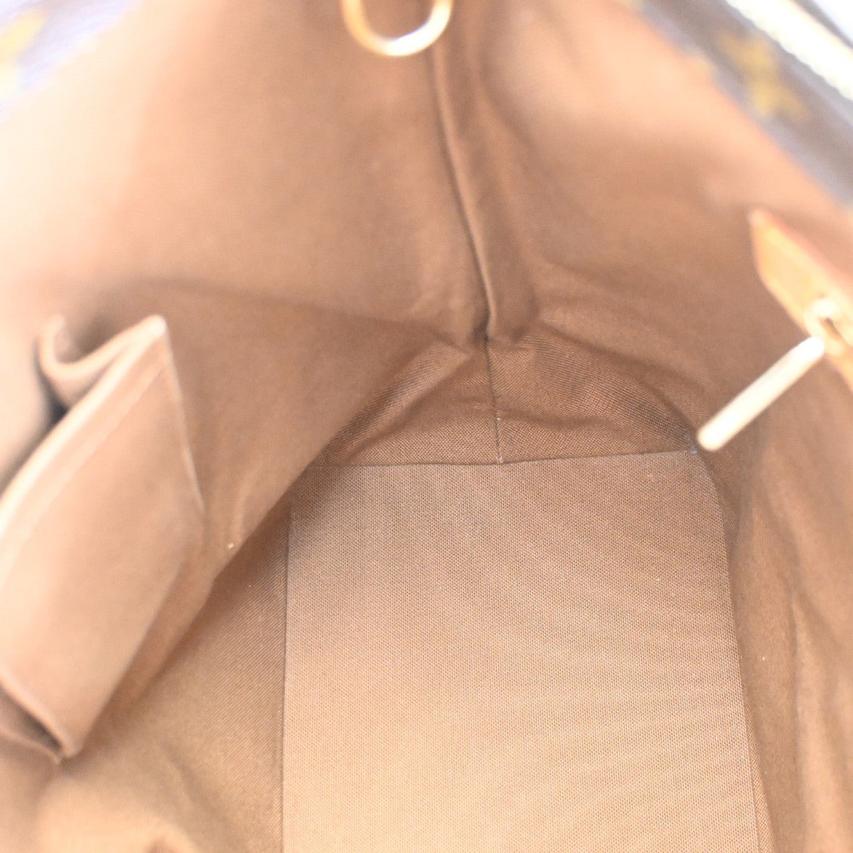 Louis Vuitton Cabas Mezzo - Brandsamsara