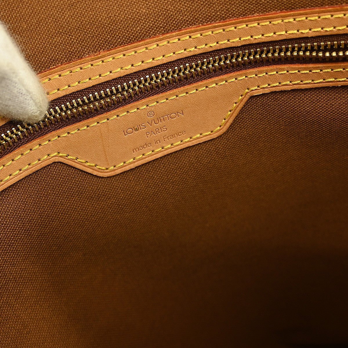 Louis Vuitton Cabas Mezzo - Brandsamsara