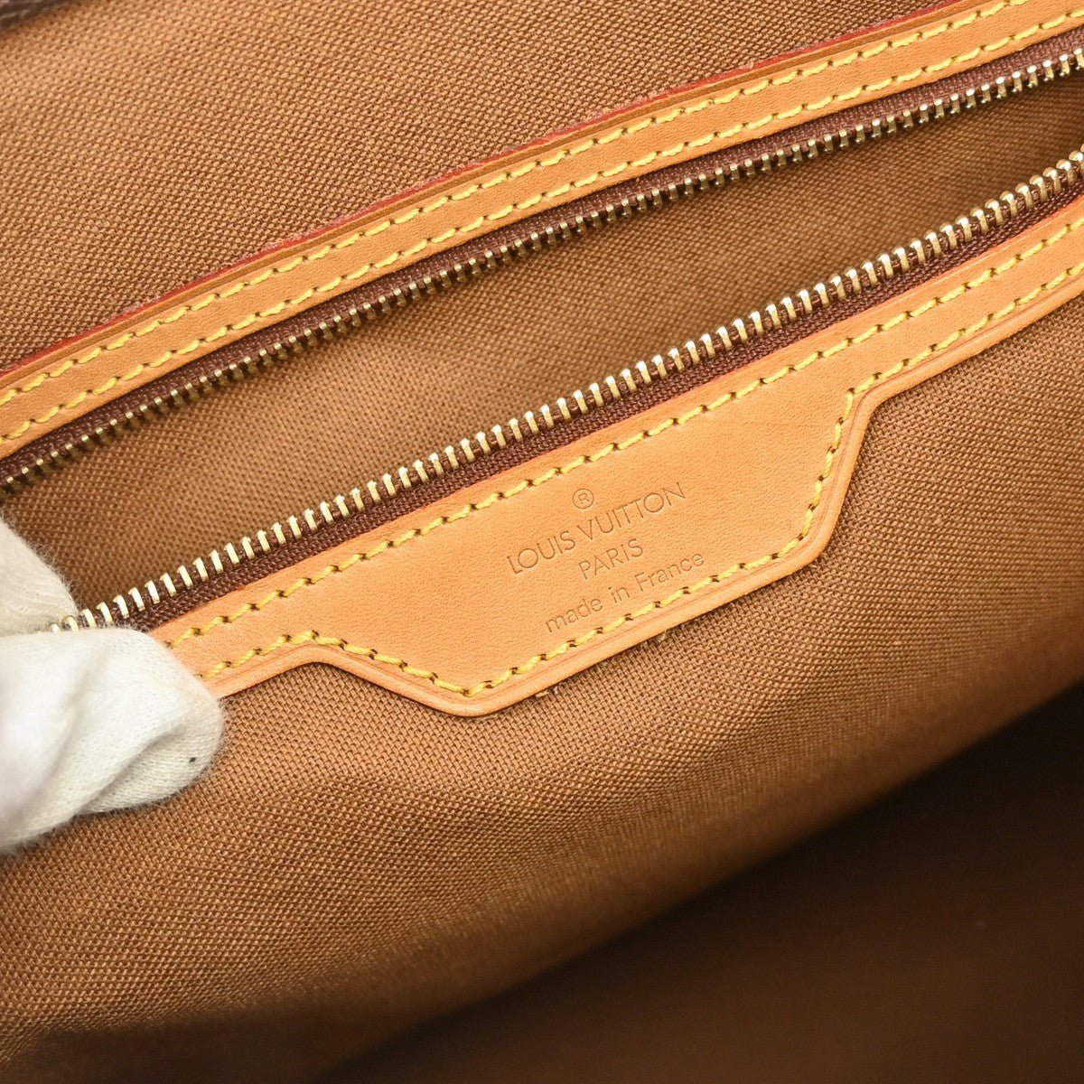 Louis Vuitton Cabas Mezzo - Brandsamsara