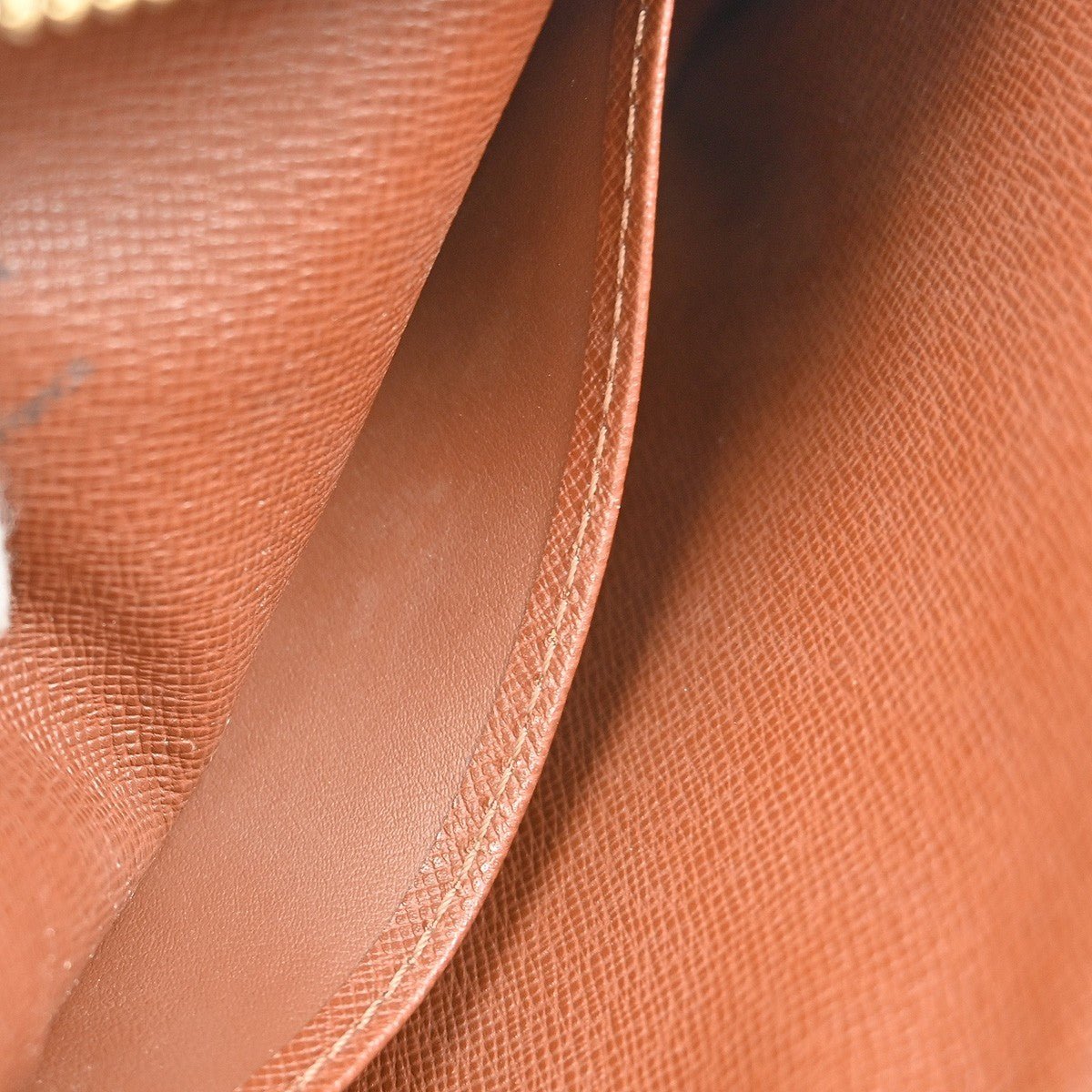 Louis Vuitton Cite Pochette - Brandsamsara