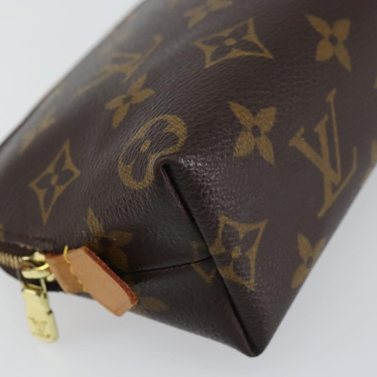 Louis Vuitton Cosmetic Pouch - Brandsamsara