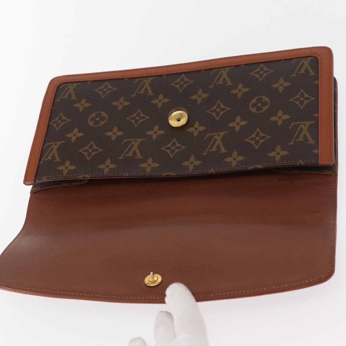 Louis Vuitton Dame Pochette - Brandsamsara
