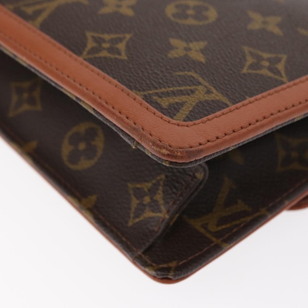 Louis Vuitton Dame Pochette - Brandsamsara