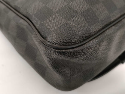 Louis Vuitton Daniel Messenger - Brandsamsara