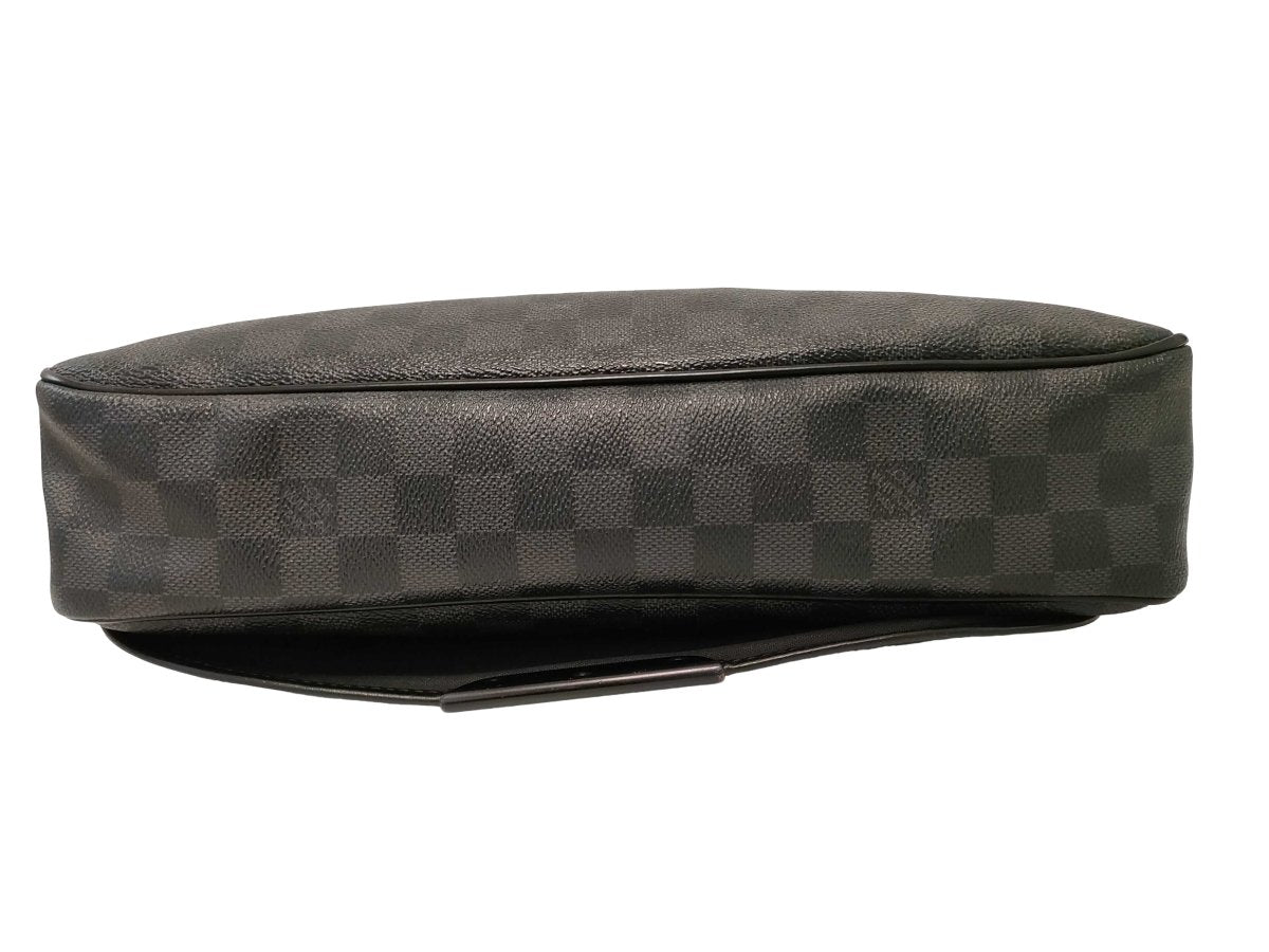 Louis Vuitton Daniel Messenger - Brandsamsara