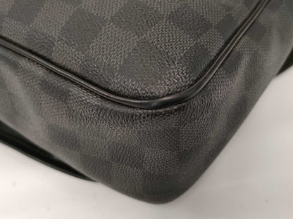 Louis Vuitton Daniel Messenger - Brandsamsara