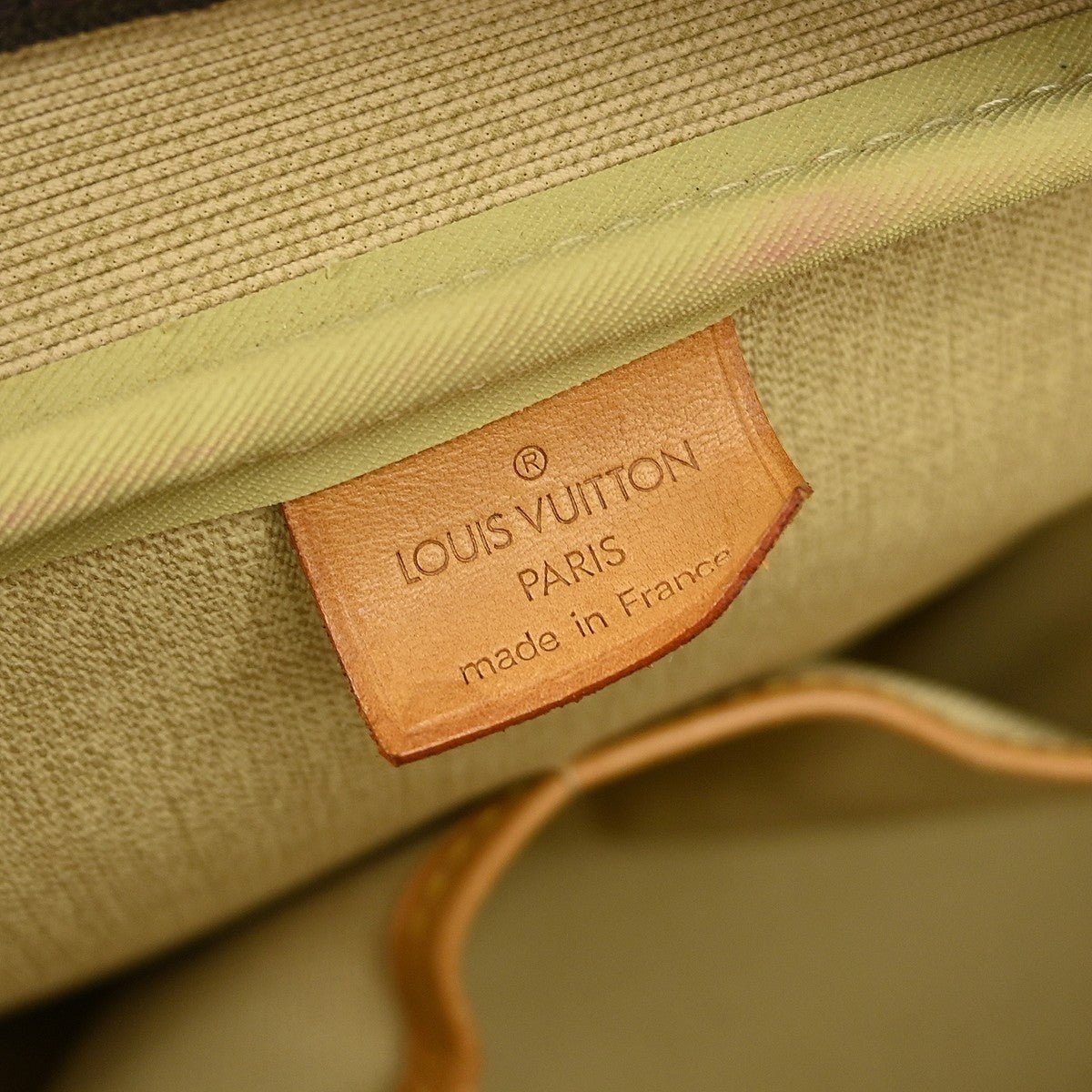 Louis Vuitton Deauville Handbag - Brandsamsara