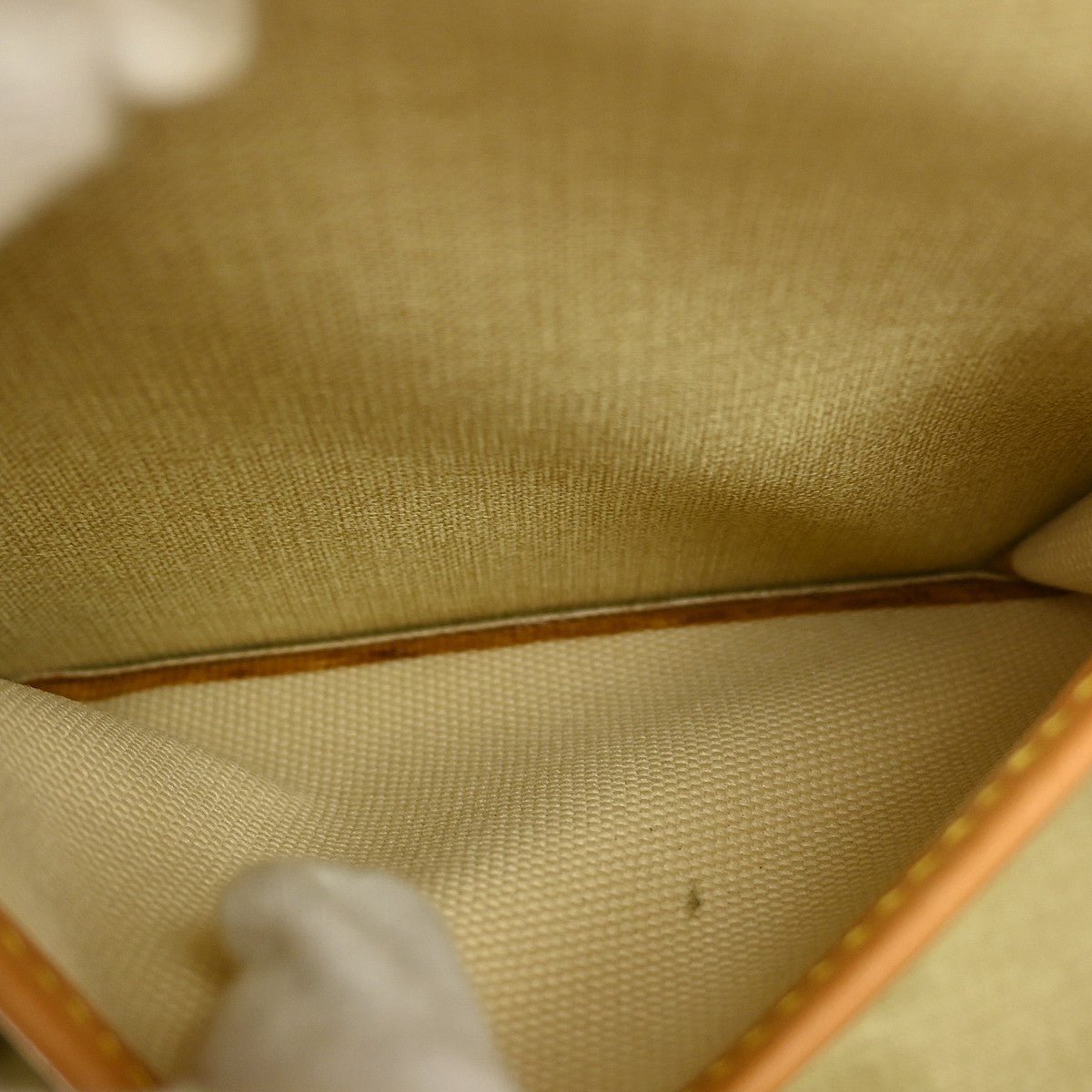 Louis Vuitton Deauville Handbag - Brandsamsara