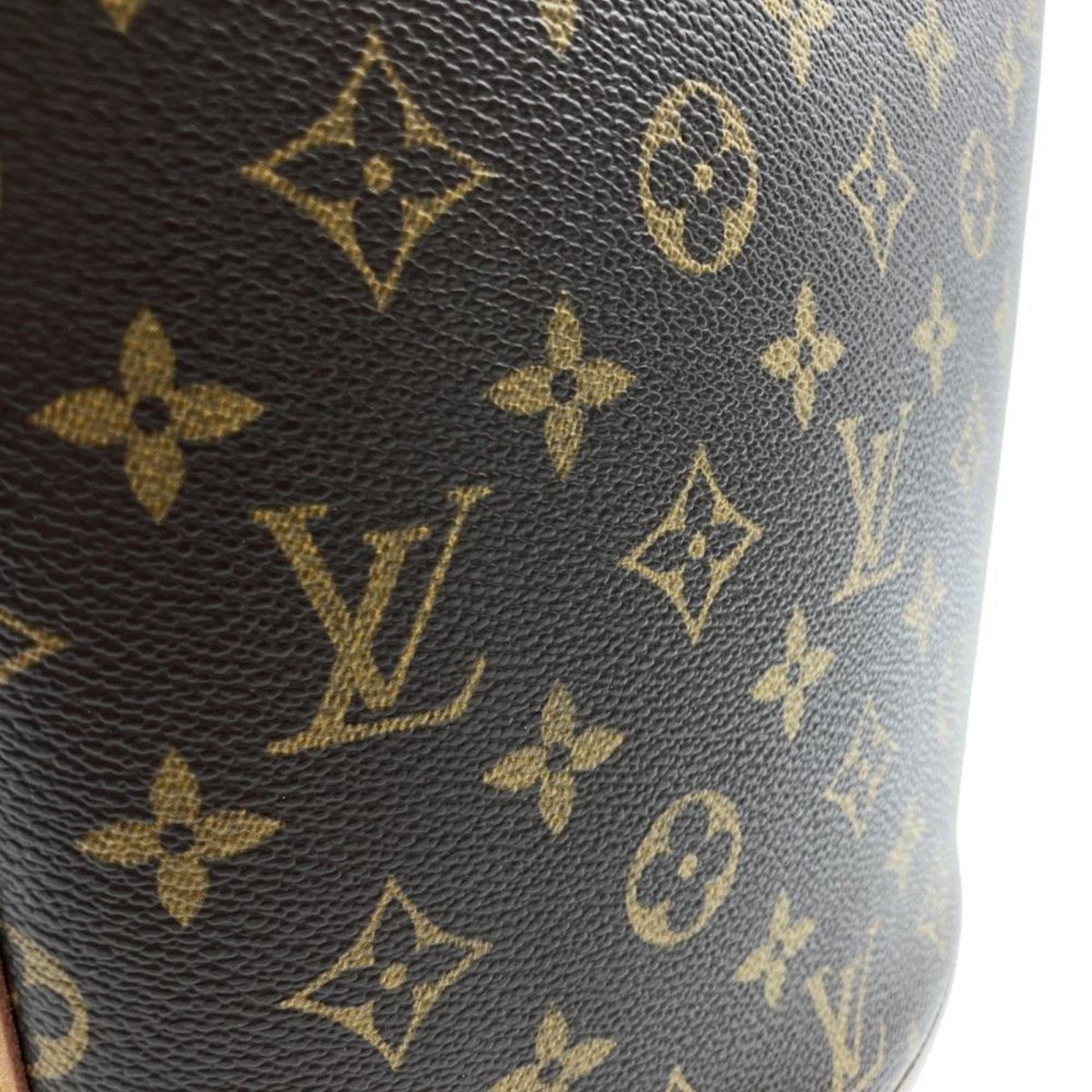 Louis Vuitton Drouot - Brandsamsara