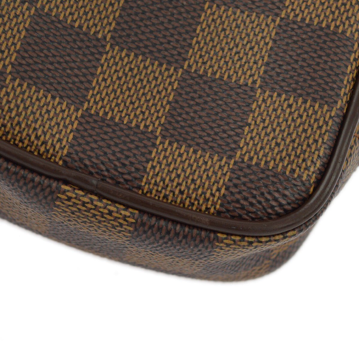 Louis Vuitton Etui Okapi Camera Case - Brandsamsara