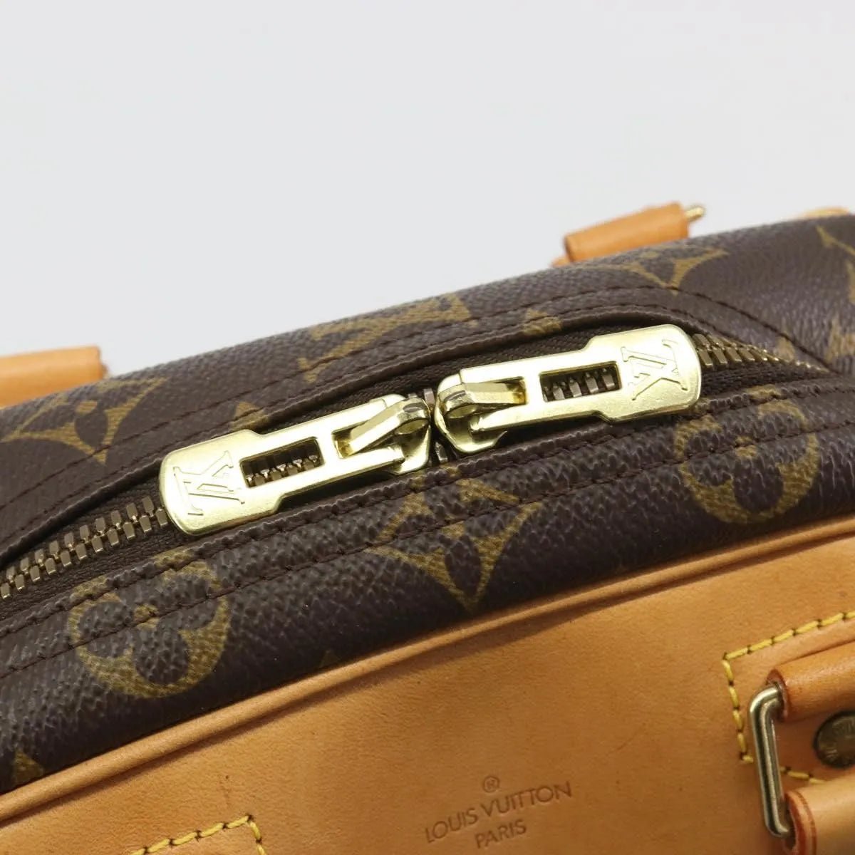 Louis Vuitton Excursion - Brandsamsara