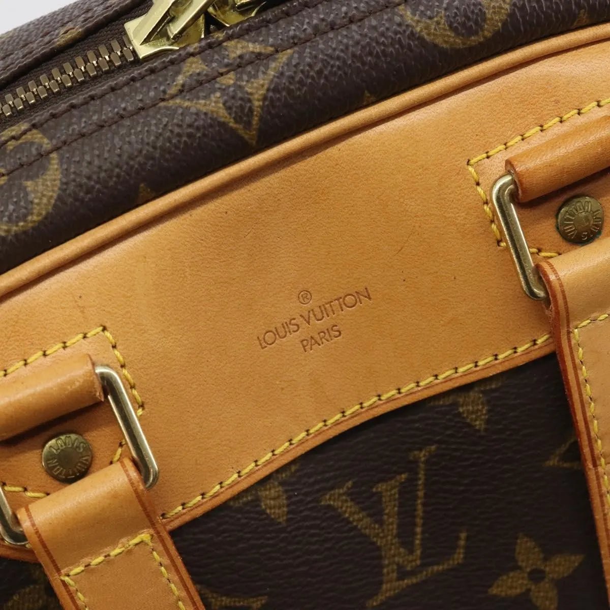 Louis Vuitton Excursion - Brandsamsara