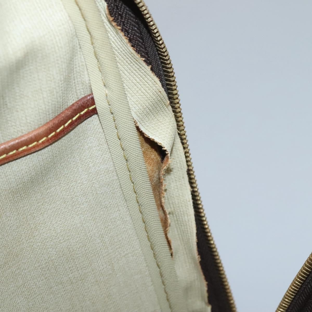 Louis Vuitton Excursion Handbag - Brandsamsara
