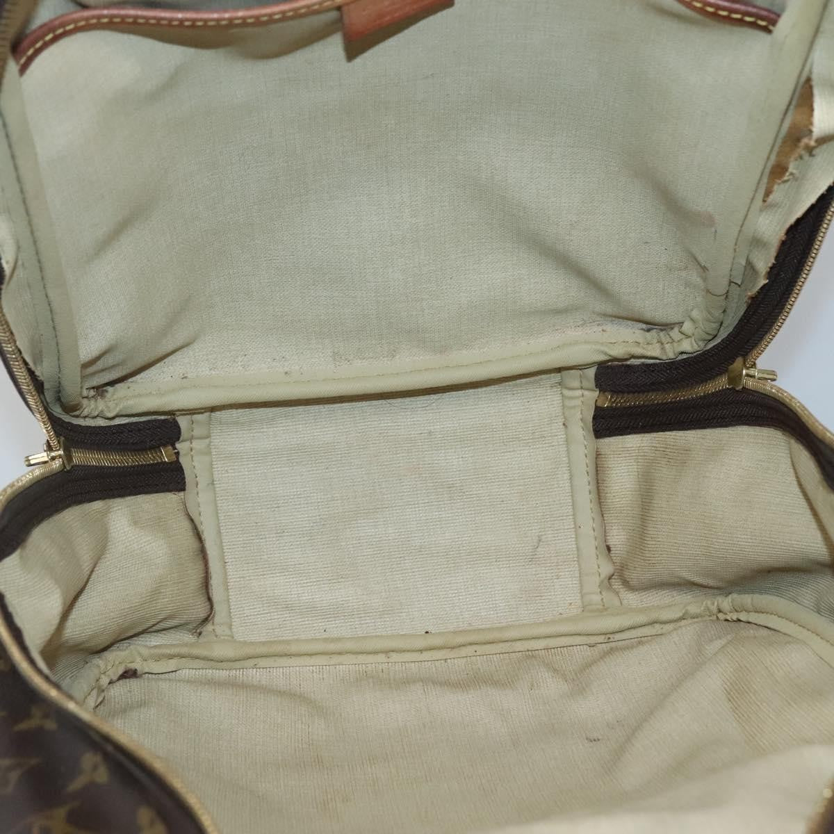 Louis Vuitton Excursion Handbag - Brandsamsara