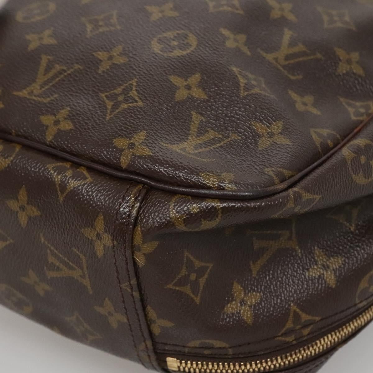 Louis Vuitton Excursion Handbag - Brandsamsara