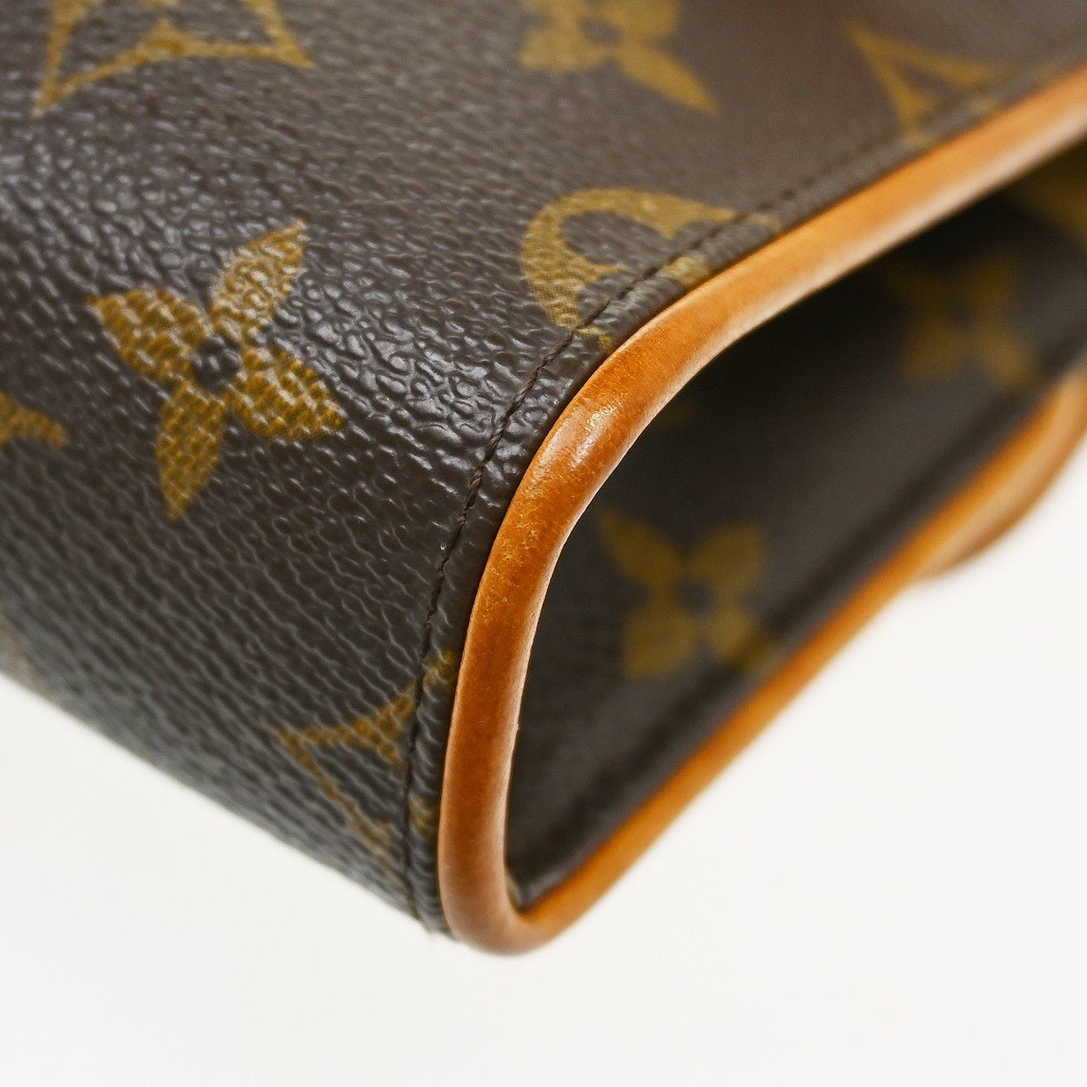 Louis Vuitton Florentine - Brandsamsara