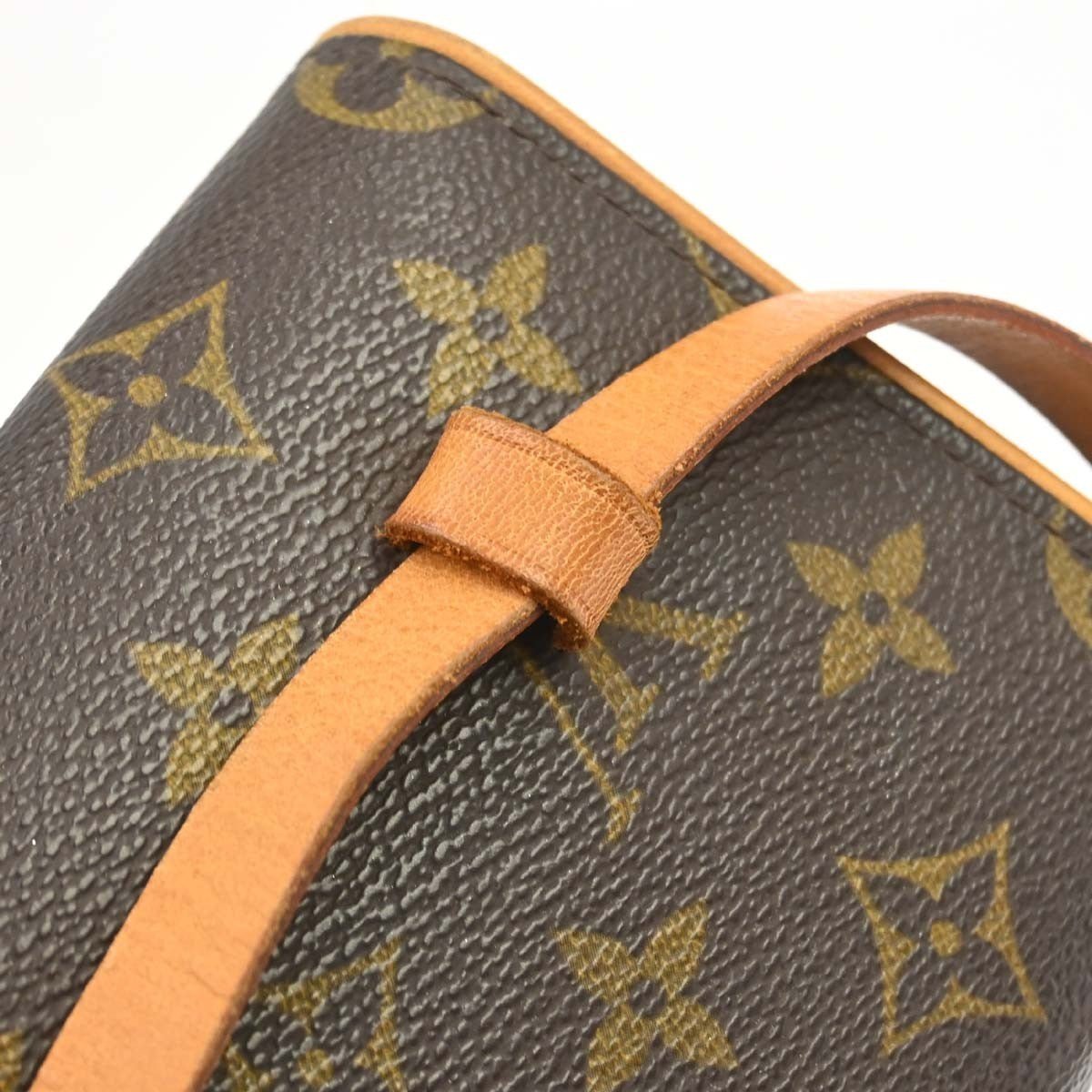 Louis Vuitton Florentine Waist - Brandsamsara