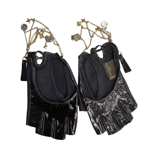 Louis Vuitton Gloves - Brandsamsara