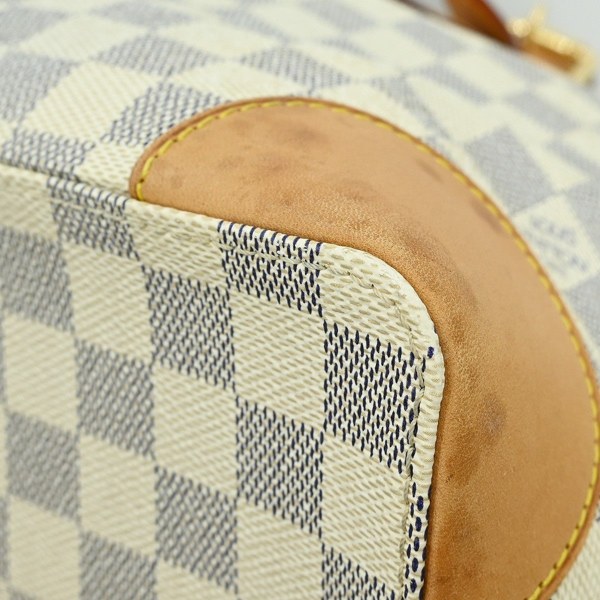 Louis Vuitton Hampstead Handbag - Brandsamsara