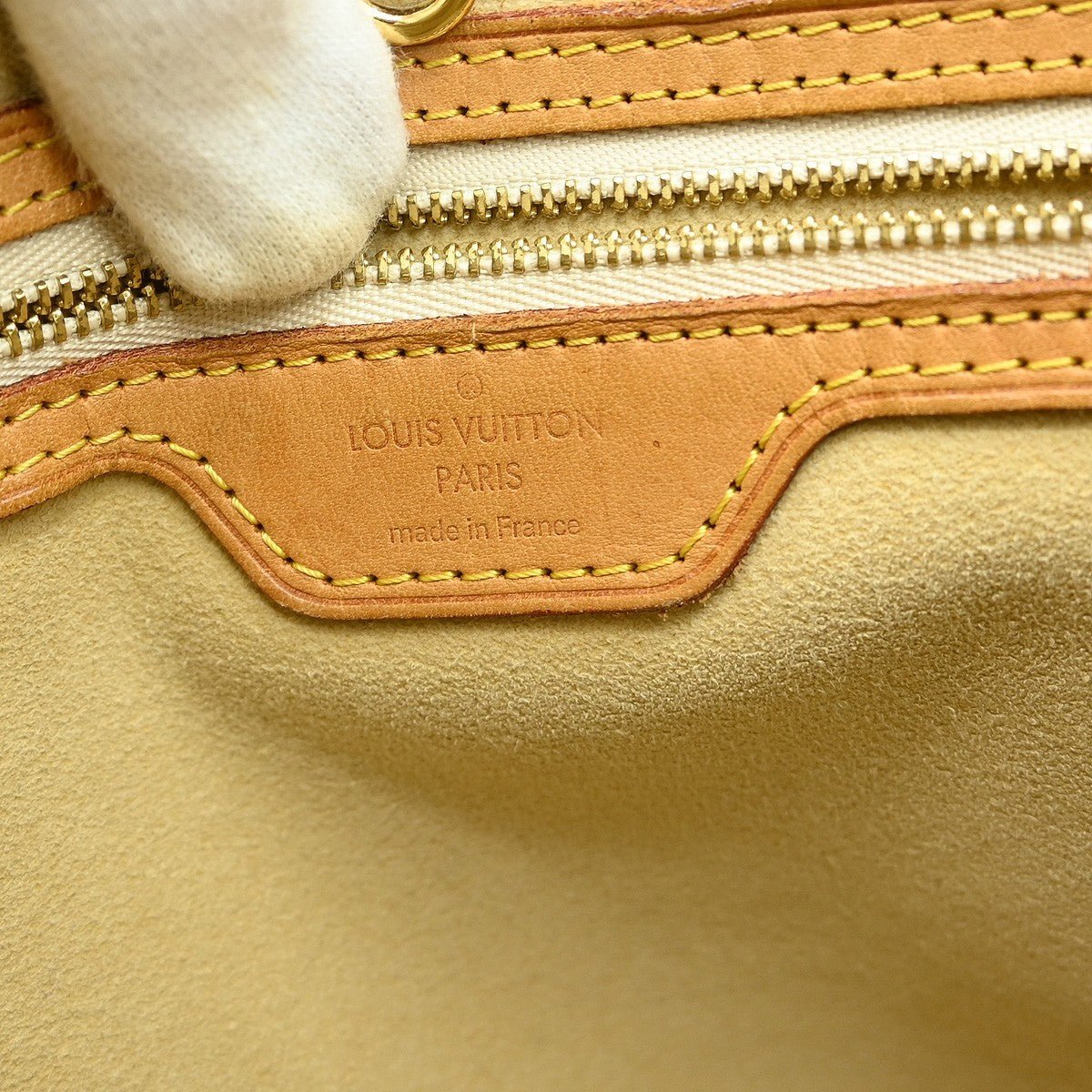 Louis Vuitton Hampstead Handbag - Brandsamsara