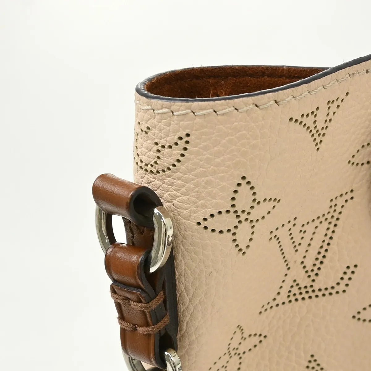 Louis Vuitton Hina - Brandsamsara
