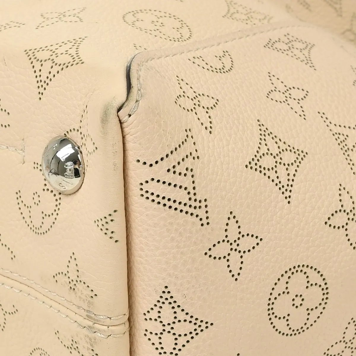 Louis Vuitton Hina - Brandsamsara