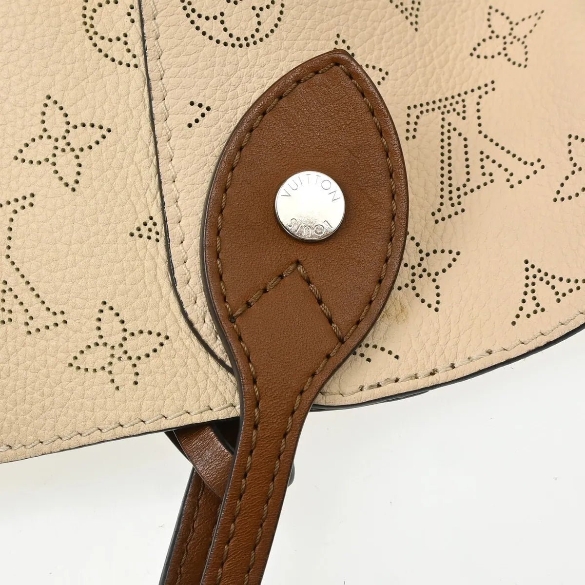 Louis Vuitton Hina - Brandsamsara