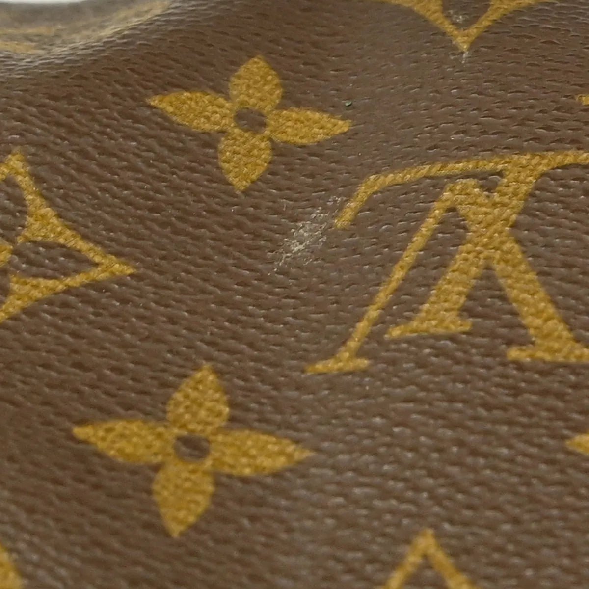 Louis Vuitton Keepall - Brandsamsara