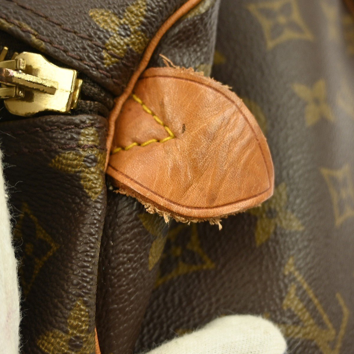 Louis Vuitton Keepall Bag - Brandsamsara