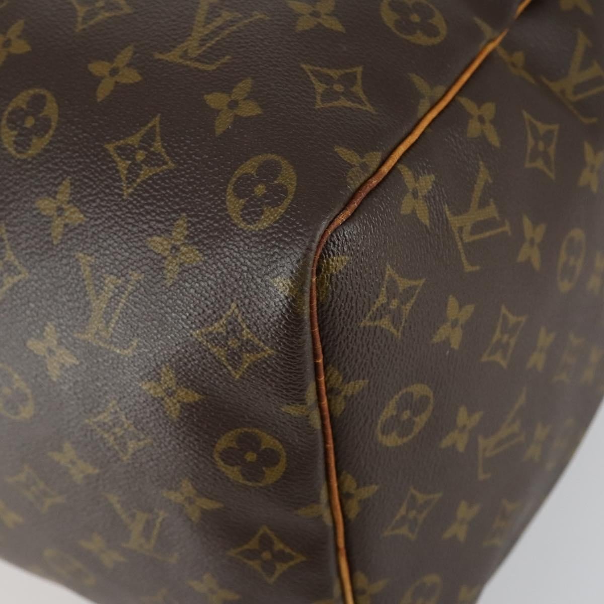 Louis Vuitton Keepall Bag - Brandsamsara