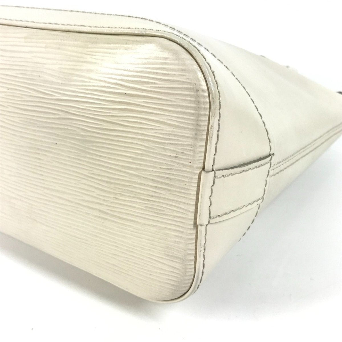 Louis Vuitton Lockit Vertical - Brandsamsara