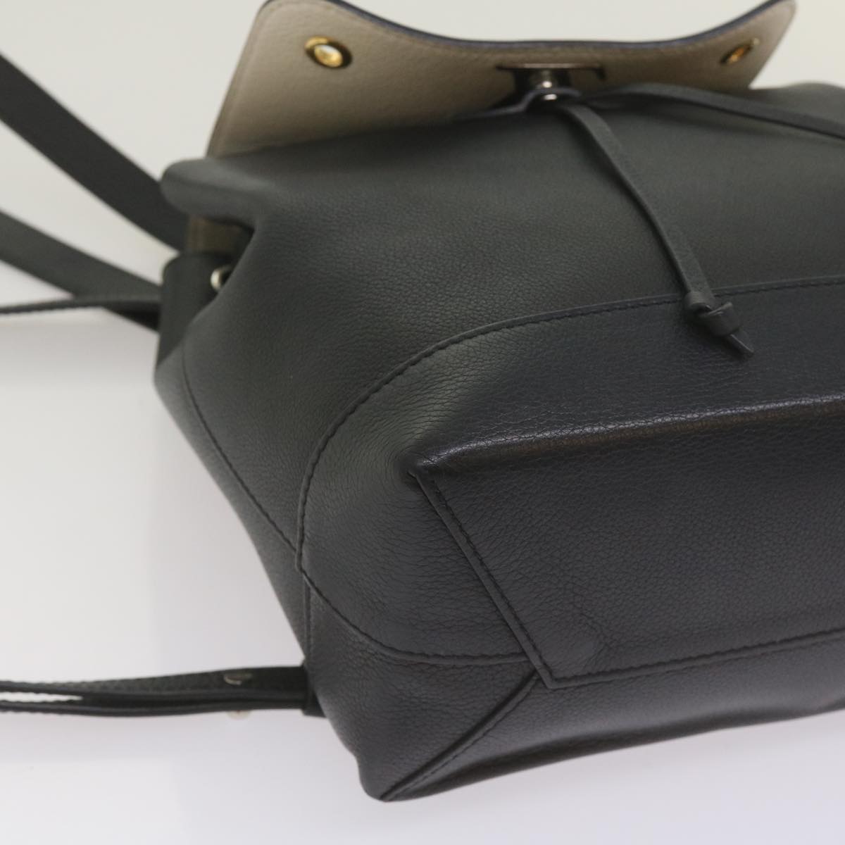 Louis Vuitton Lockme - Brandsamsara