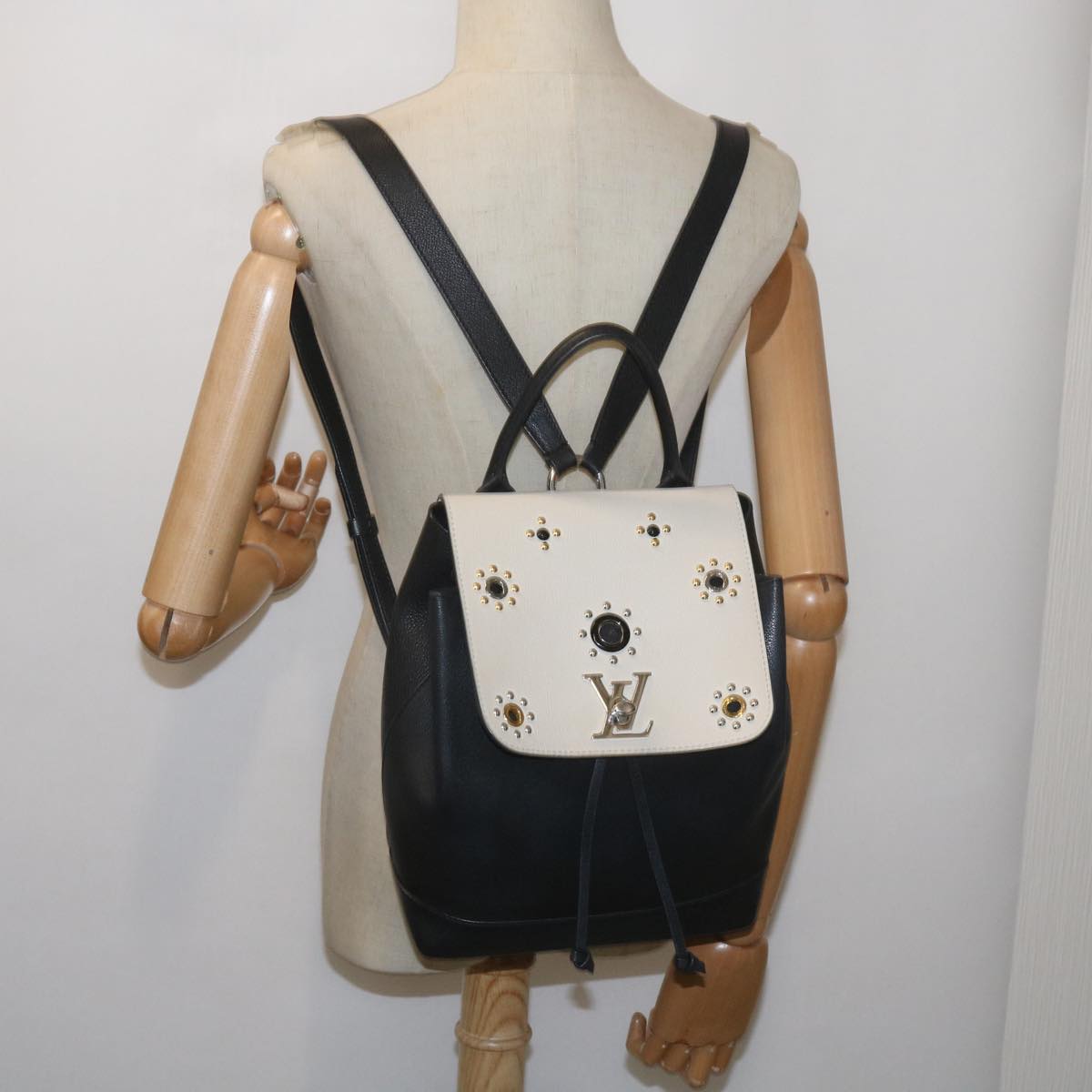 Louis Vuitton Lockme - Brandsamsara