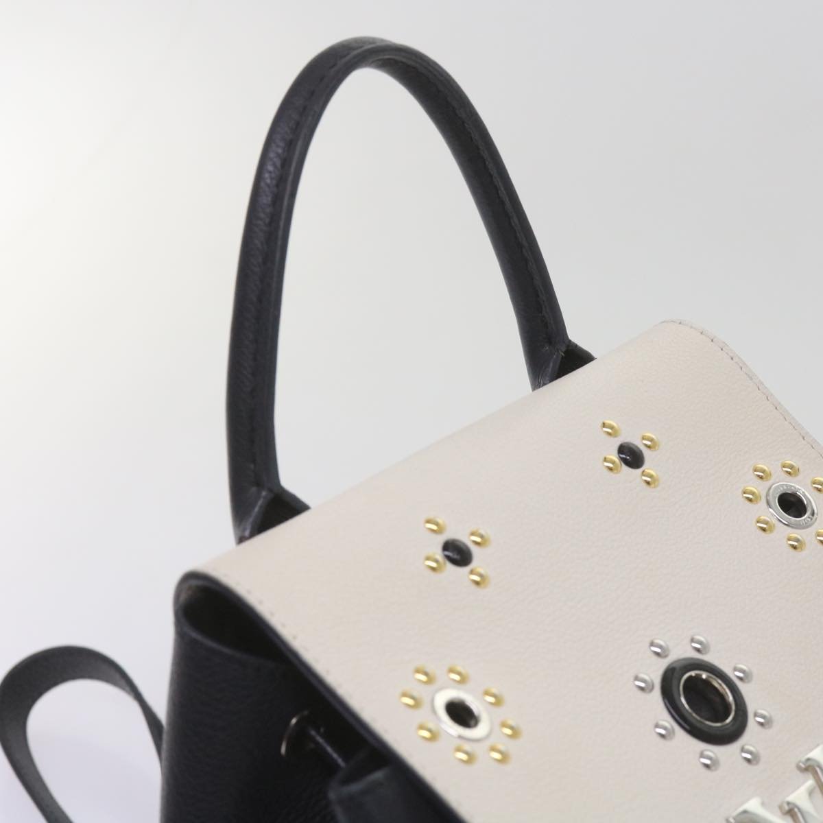 Louis Vuitton Lockme - Brandsamsara