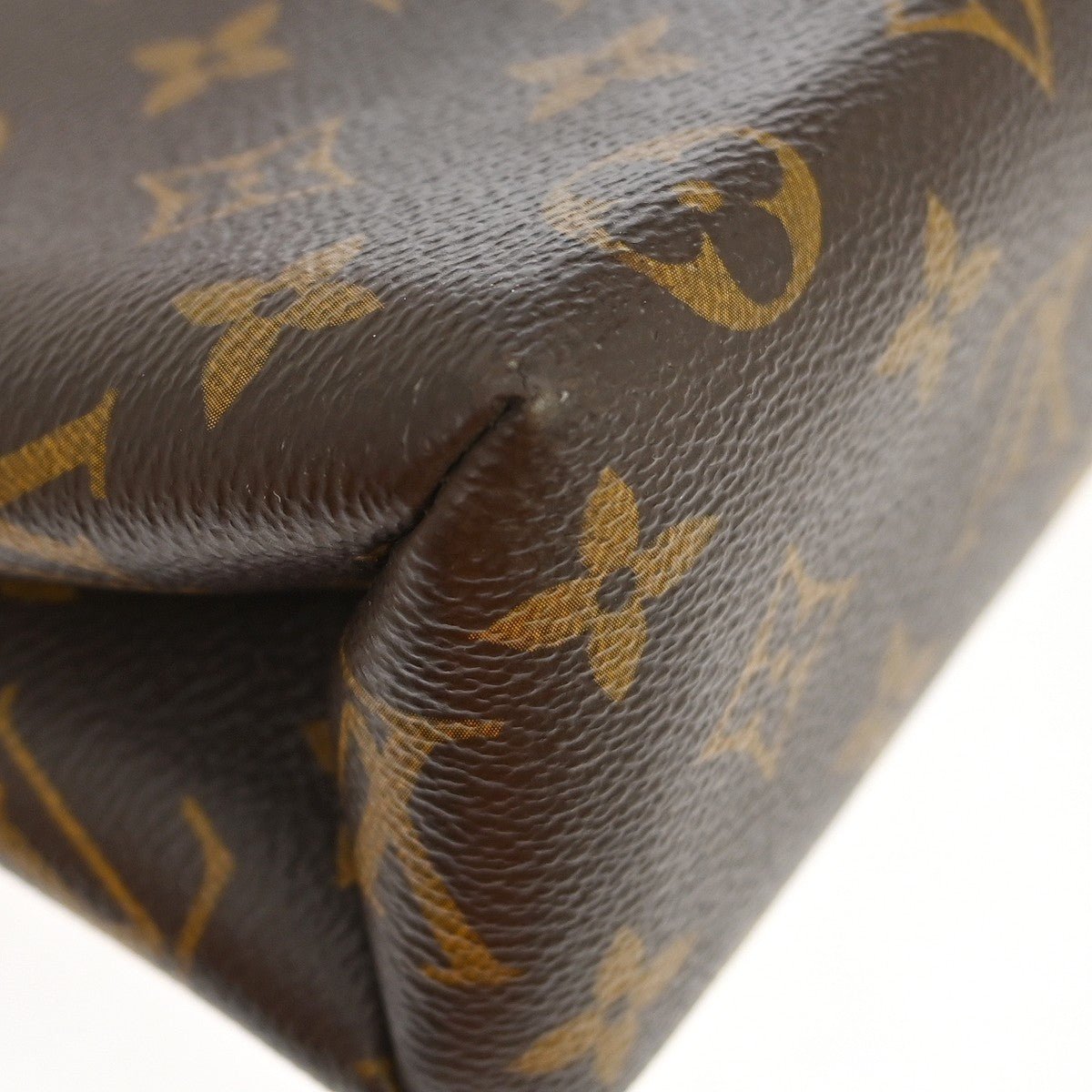 Louis Vuitton Locky Handbag - Brandsamsara