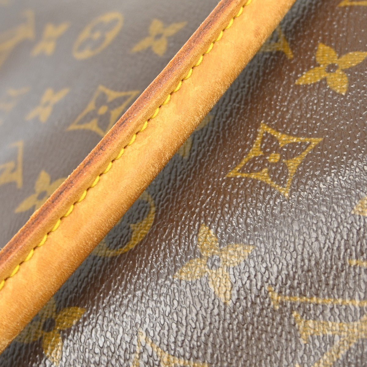 Louis Vuitton Looping - Brandsamsara