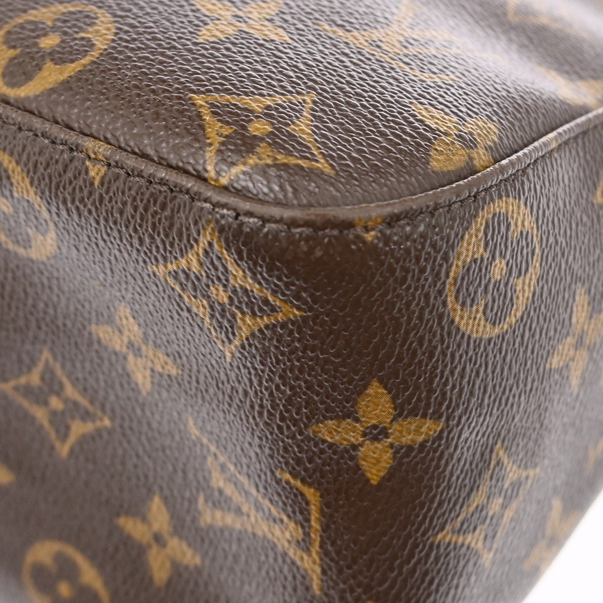 Louis Vuitton Looping - Brandsamsara