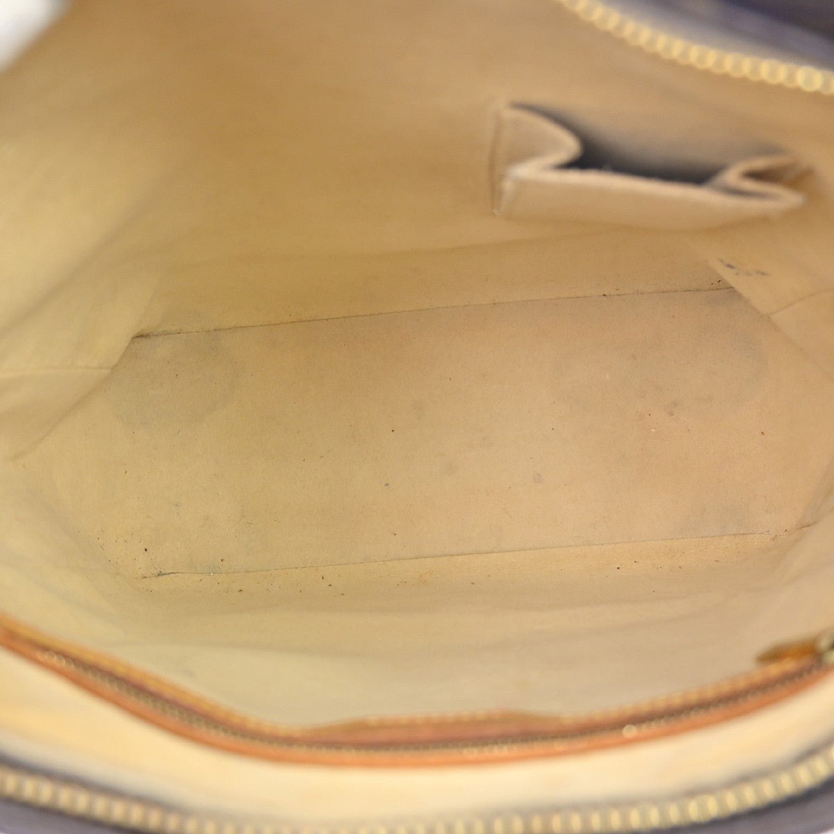 Louis Vuitton Looping - Brandsamsara