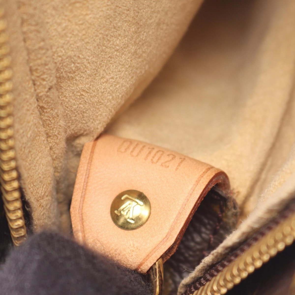 Louis Vuitton Looping GM - Brandsamsara