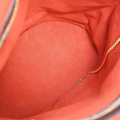 Louis Vuitton Marais - Brandsamsara