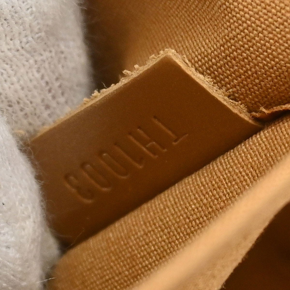 Louis Vuitton Mat Shelton Handbag - Brandsamsara