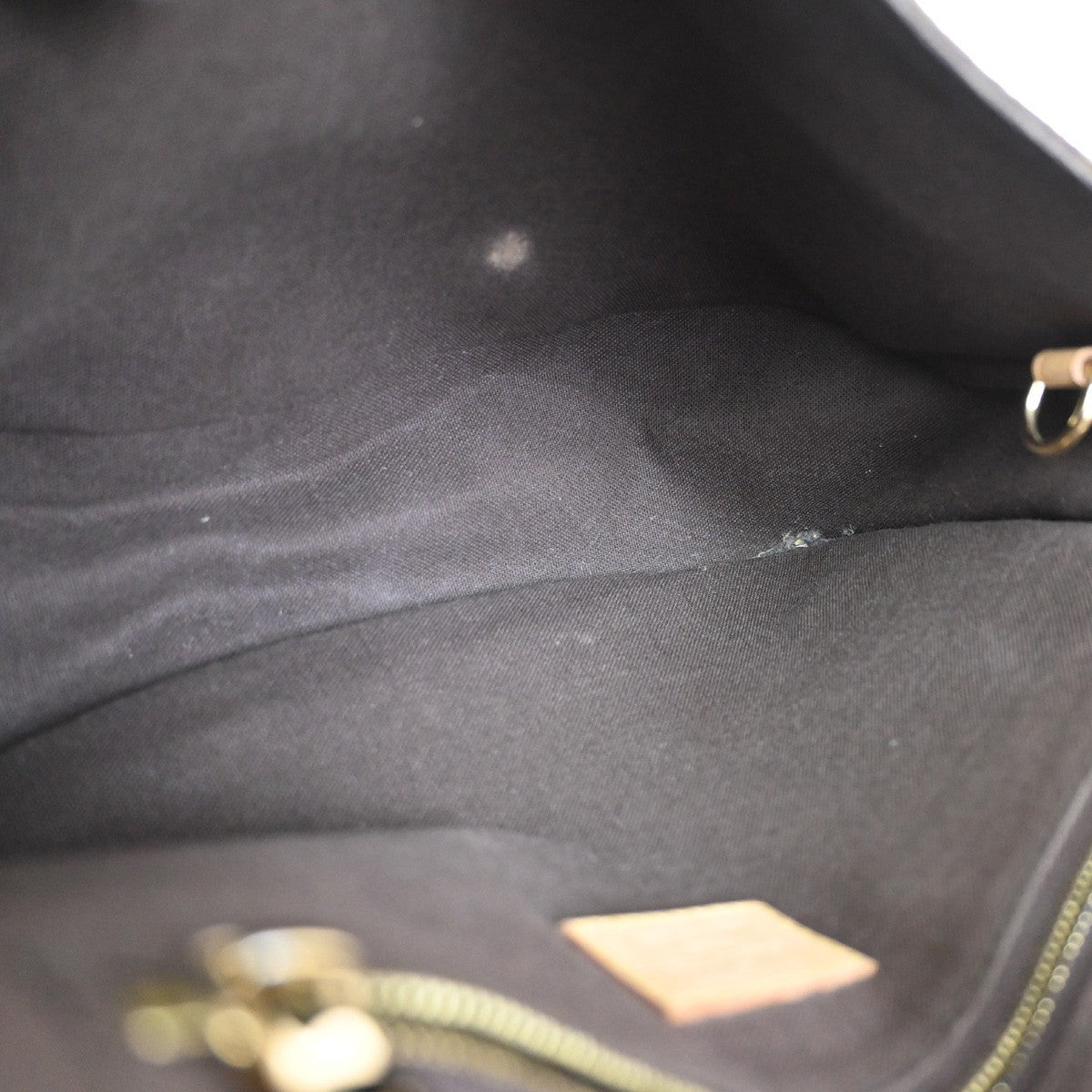 Louis Vuitton Menilmontant Handbag - Brandsamsara