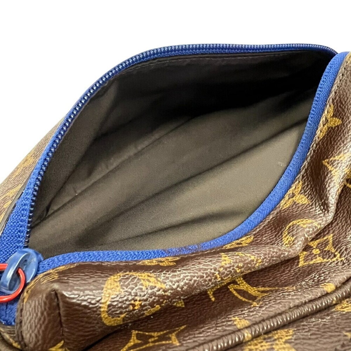 Louis Vuitton Messenger - Brandsamsara