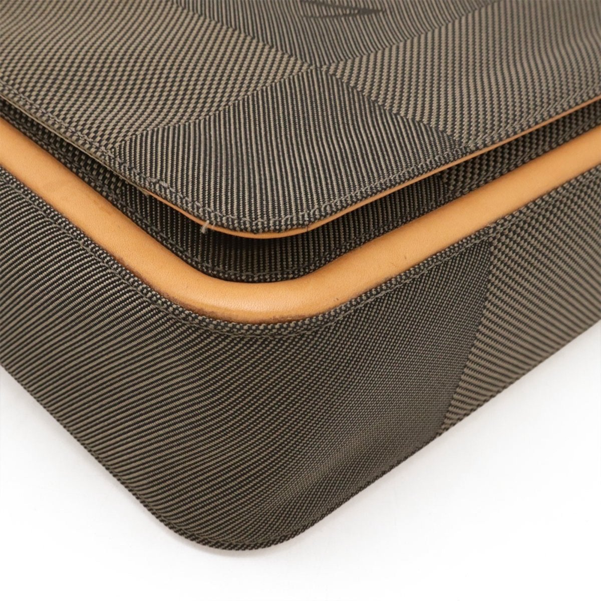 Louis Vuitton Messenger - Brandsamsara