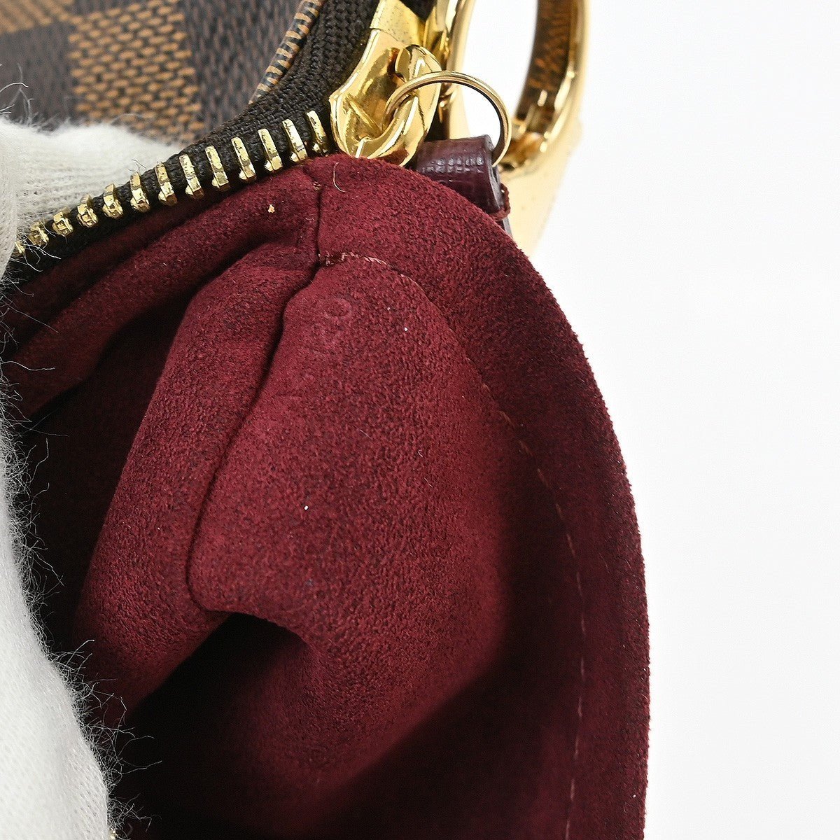 Louis Vuitton Milla Pochette - Brandsamsara