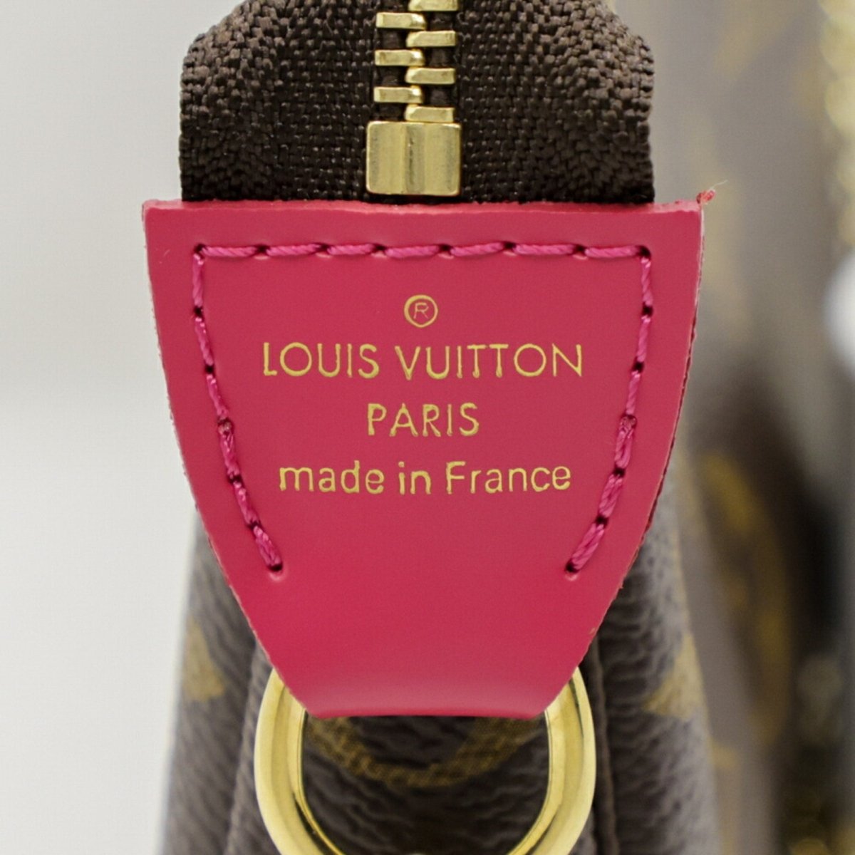 Louis Vuitton Mini Pochette Accessoires - Brandsamsara