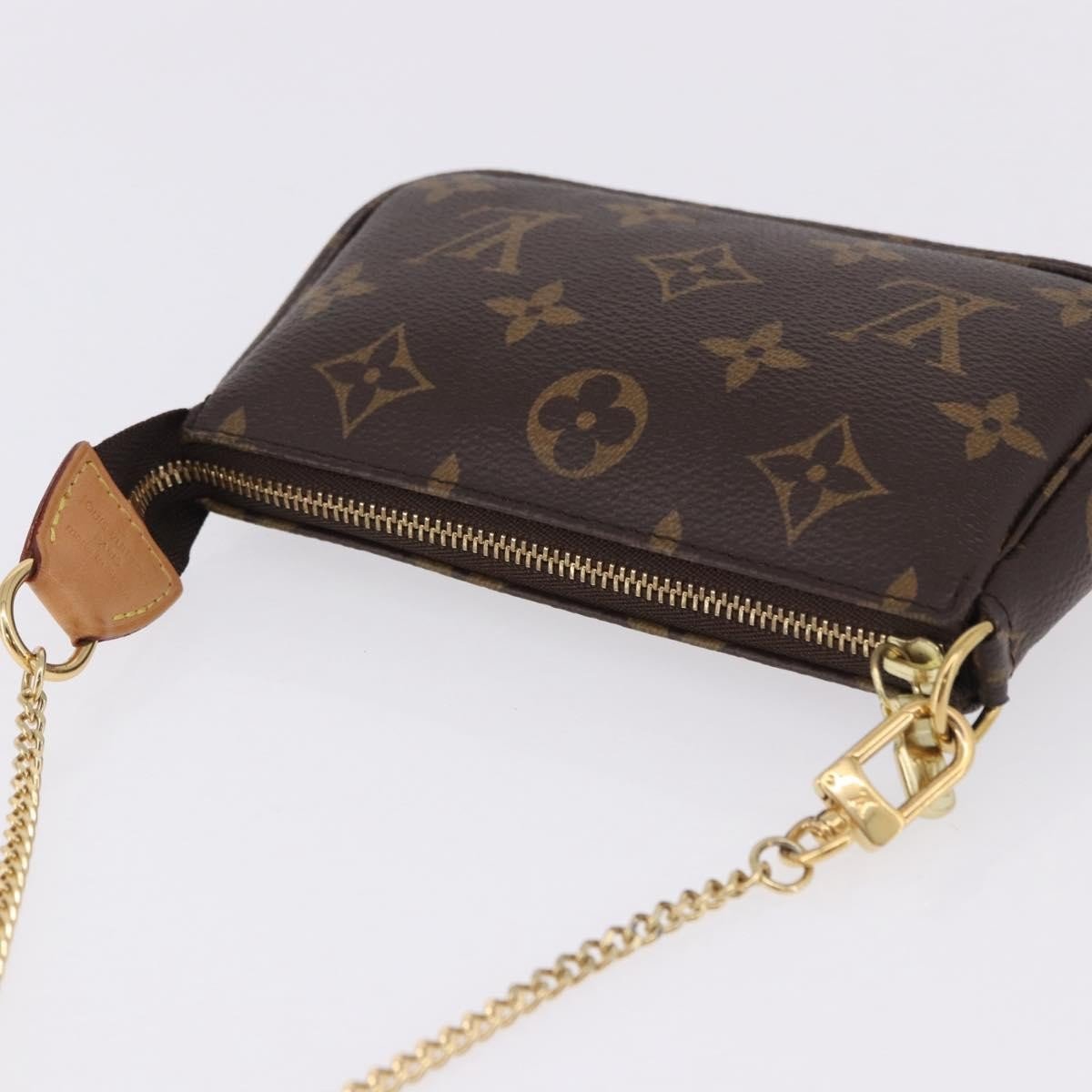 Louis Vuitton Mini pochette accessoires - Brandsamsara