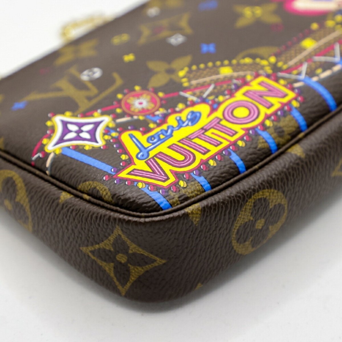 Louis Vuitton Mini Pochette Accessoires - Brandsamsara